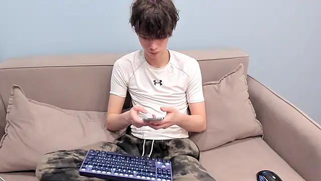 Snapshot of Ur_NextDoor_Boy chatting on February 2026 05:17:01 AM Ur NextDoor Boy online show from February 2026 05:17:01 AM