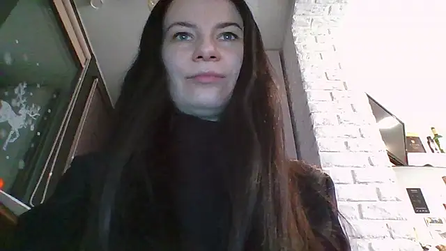 Clover Shine online show from March 2026 05:27:02 PM