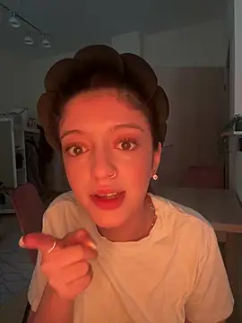 Snapshot of ValeriaVenom chatting on February 2026 07:51:02 AM ValeriaVenom online show from February 2026 07:51:02 AM