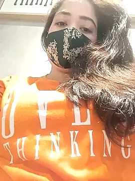 02Hot-Queen online show from March 2026 09:03:02 AM