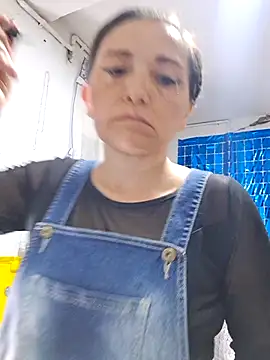 Alexamontiel  online show from March 2026 10:45:01 PM