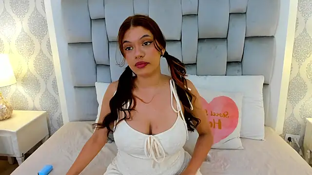 keiira foxxx online show from April 2026 11:27:01 AM