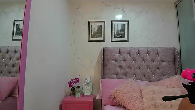 Snapshot of LuciadelaVega chatting on February 2026 11:31:02 AM LuciadelaVega online show from February 2026 11:31:02 AM