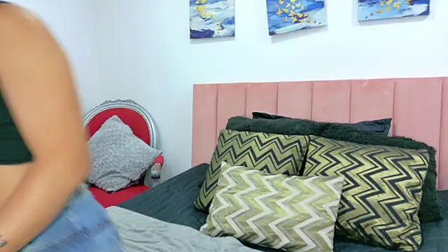 Snapshot of LuciadelaVega chatting on March 2026 04:42:01 PM LuciadelaVega online show from March 2026 04:42:01 PM