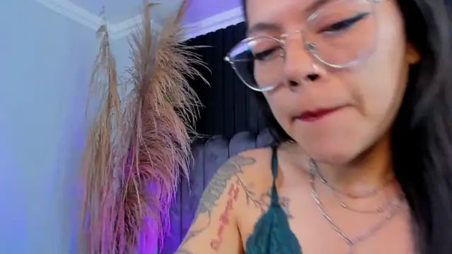 Snapshot of Lanadelrey_1 chatting on February 2026 12:16:01 PM Lanadelrey 1 online show from February 2026 12:16:01 PM