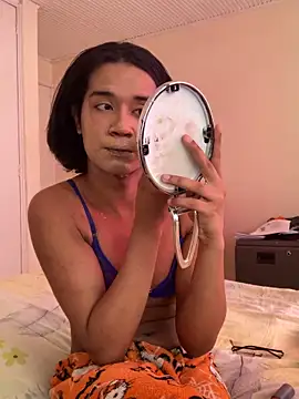 Snapshot of horny_brii chatting on February 2026 07:40:01 PM horny brii online show from February 2026 07:40:01 PM