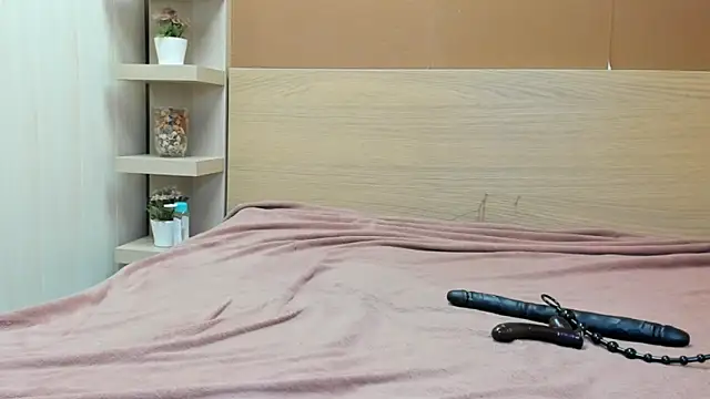 Snapshot of PinkyTwerkyX chatting on October 2025 01:42:02 PM PinkyTwerkyX online show from October 2025 01:42:02 PM