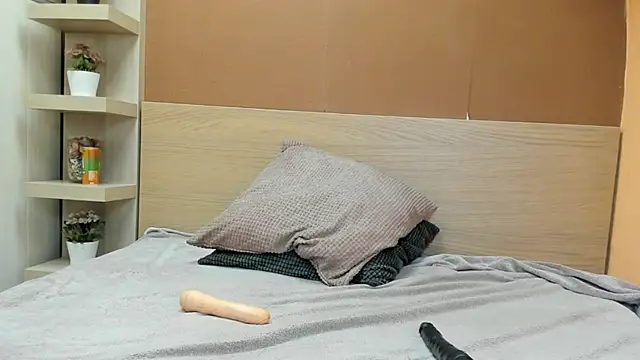 PinkyTwerkyX online show from February 2026 01:38:02 PM