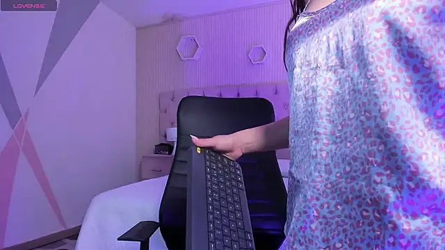 Snapshot of DulcePrince_ chatting on February 2026 12:17:01 PM DulcePrince online show from February 2026 12:17:01 PM