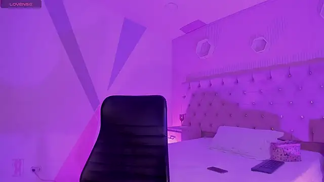 DulcePrince  online show from April 2026 11:58:01 AM