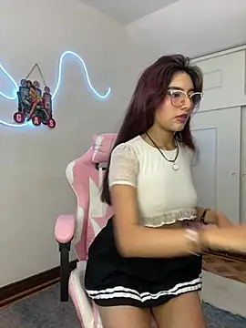 VelariaSoft online show from February 2026 02:33:01 PM