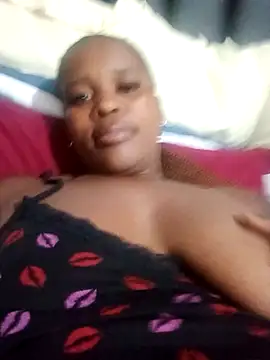 MrsTrina online show from April 2026 09:32:01 PM