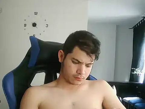 Erostomxxx online show from February 2026 06:28:02 PM