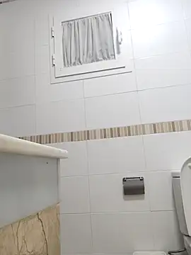 Snapshot of anitamadrid chatting on February 2026 10:50:01 PM anitamadrid online show from February 2026 10:50:01 PM