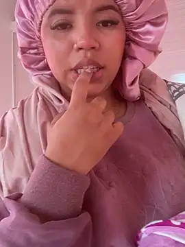 Lucy strong1 online show from February 2026 03:05:02 PM