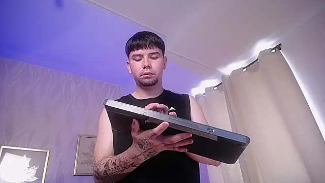 Snapshot of KaiStein chatting on February 2026 06:26:01 PM KaiStein online show from February 2026 06:26:01 PM