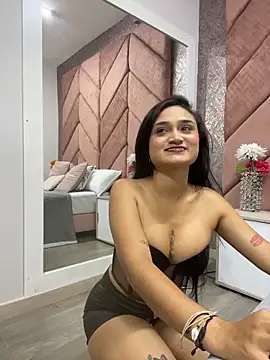 Sunny Linn online show from March 2026 10:48:01 AM