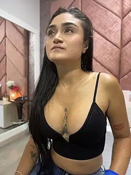 Sunny Linn online show from April 2026 10:32:02 AM