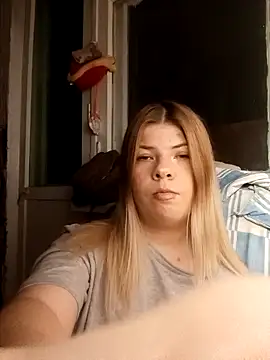 Snapshot of EvaTallor chatting on February 2026 05:22:02 PM EvaTallor online show from February 2026 05:22:02 PM