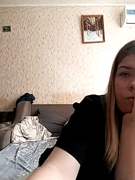 Snapshot of EvaTallor chatting on March 2026 07:15:01 AM EvaTallor online show from March 2026 07:15:01 AM