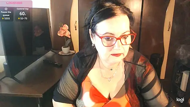 Snapshot of exiMIlf chatting on June 2026 02:10:02 PM exiMIlf online show from June 2026 02:10:02 PM