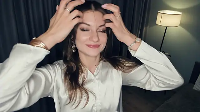 Snapshot of SoniKDesire chatting on February 2026 07:43:01 PM SoniKDesire online show from February 2026 07:43:01 PM