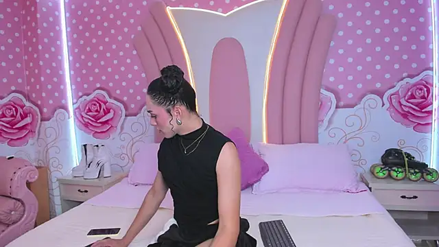 Veronica hottie online show from March 2026 01:45:01 PM