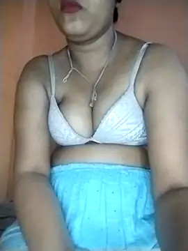 Nency Love143 online show from May 2026 06:38:01 PM
