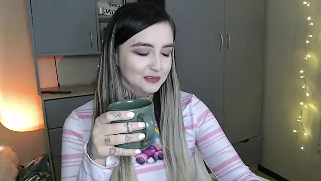 Rin Tozier online show from February 2026 12:52:02 AM