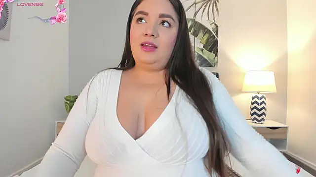 AgathaBloom  online show from February 2026 01:07:02 PM