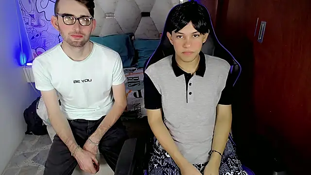 Snapshot of Top_and_bottom chatting on February 2026 08:26:01 PM Top and bottom online show from February 2026 08:26:01 PM