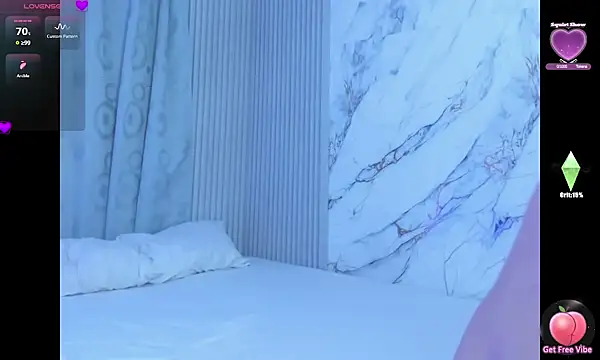 Snapshot of RaiderandRoxie1 chatting on February 2026 11:38:01 PM RaiderandRoxie1 online show from February 2026 11:38:01 PM