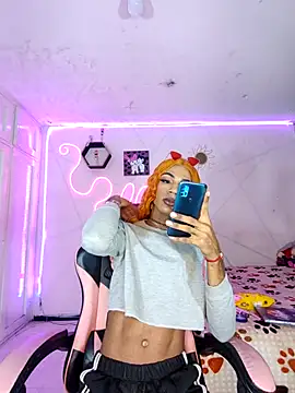 Snapshot of Violeta_R_ chatting on February 2026 09:02:01 PM Violeta R online show from February 2026 09:02:01 PM