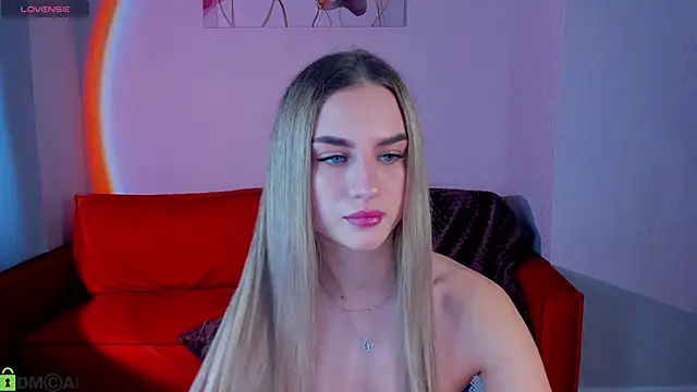 Snapshot of Silen_Tori chatting on February 2026 02:20:02 AM Silen Tori online show from February 2026 02:20:02 AM