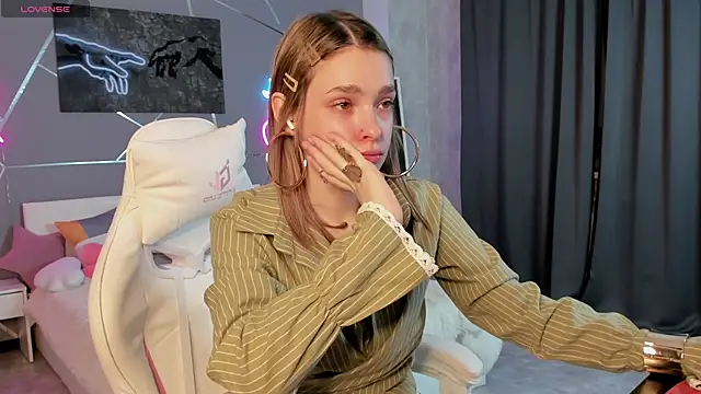 naomi reiss online show from July 2026 11:29:01 PM