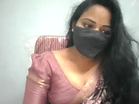 Snapshot of Rathi-priyaa chatting on June 2026 04:57:01 AM Rathi-priyaa online show from June 2026 04:57:01 AM
