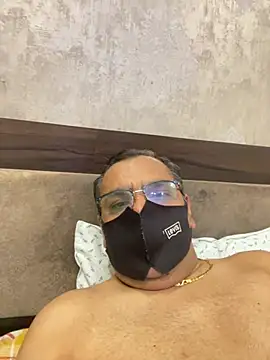 maleattention online show from July 2026 05:05:01 PM