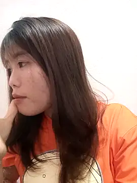 Girl-crazy1 online show from April 2026 12:39:01 PM