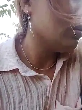 Snapshot of bany-lee chatting on March 2026 09:16:01 AM bany-lee online show from March 2026 09:16:01 AM