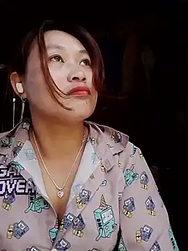 bany-lee online show from May 2026 02:41:01 AM