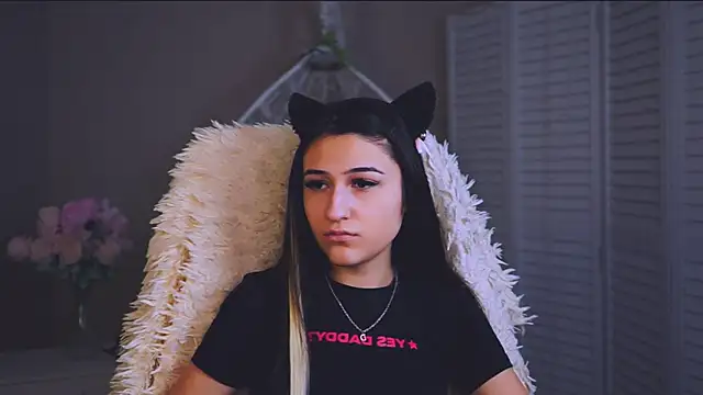 TerezaRobinson online show from February 2026 12:26:01 PM