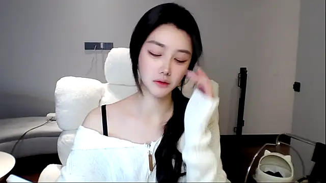 MedeLineayr online show from March 2026 04:29:02 AM