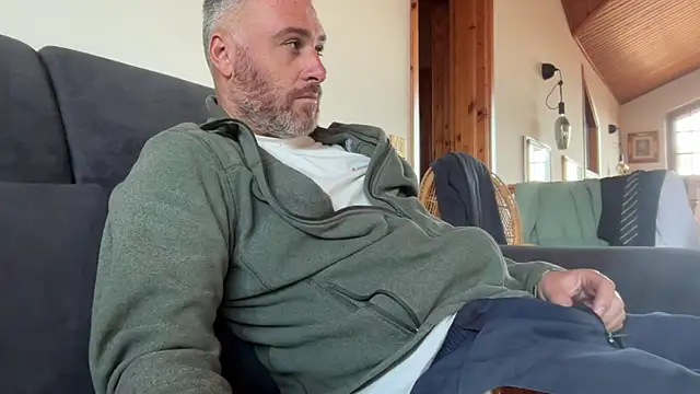 marcovik1 online show from March 2026 11:37:02 AM