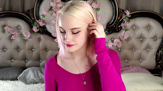 KirstinMcgeady online show from April 2026 11:08:01 AM