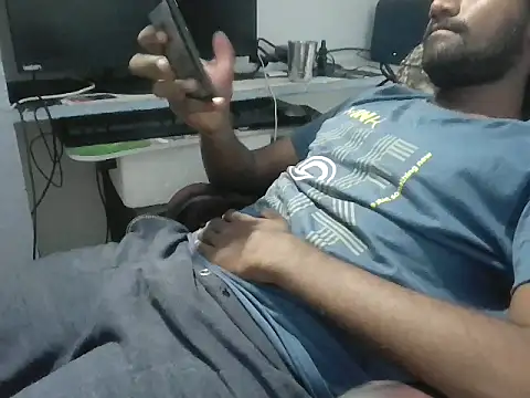 Snapshot of Tinku_1324 chatting on February 2026 12:57:01 PM Tinku 1324 online show from February 2026 12:57:01 PM