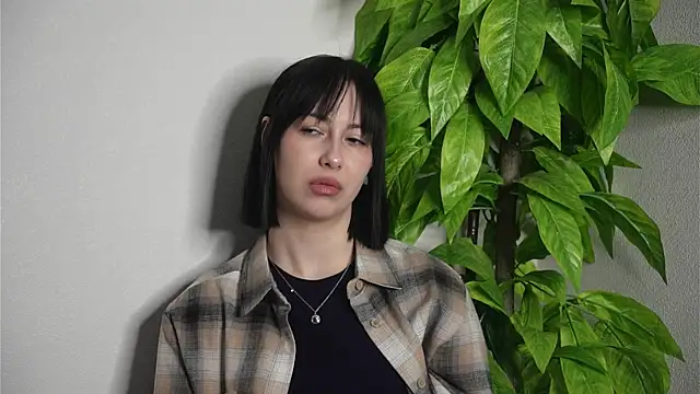 Snapshot of AngeleLuster chatting on February 2026 05:08:01 AM AngeleLuster online show from February 2026 05:08:01 AM