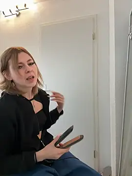 Milli-Kiss online show from March 2026 01:11:02 PM