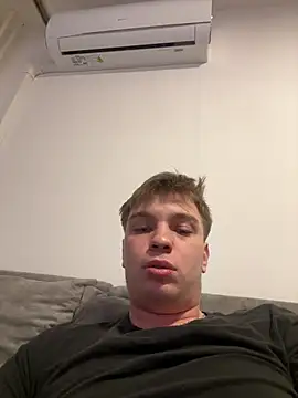 Snapshot of benab888 chatting on February 2026 04:36:01 PM benab888 online show from February 2026 04:36:01 PM