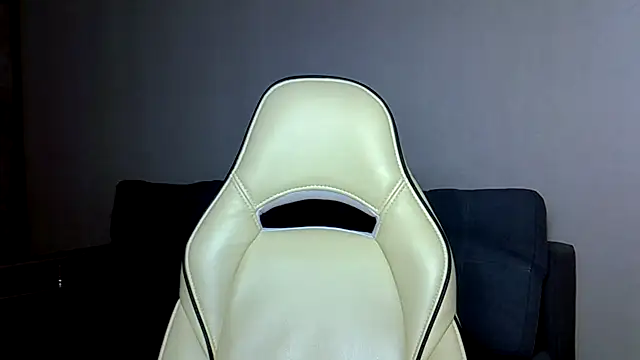 christimontero online show from February 2026 06:17:01 PM