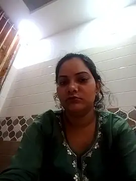 Snapshot of Anushka_Singh0 chatting on February 2026 02:07:02 AM Anushka Singh0 online show from February 2026 02:07:02 AM